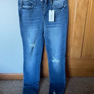Brand new with tags women’s Judy Blue Never Give Up Denim high waist skinny fit